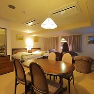 Harbor Plaza Hotel