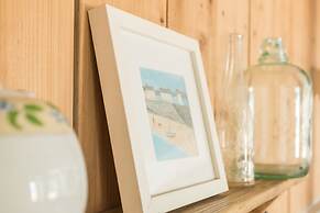 Lusty Glaze Beach Accommodation