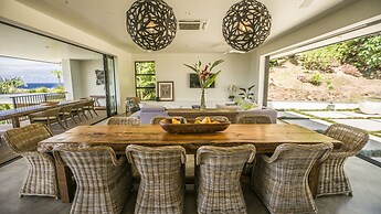 Nikao Luxury Villa
