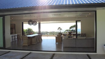 Nikao Luxury Villa