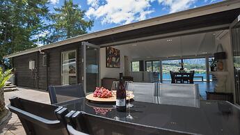 Lakehouse Lakefront
