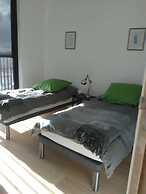 Fully Equipped Sunny Apartment