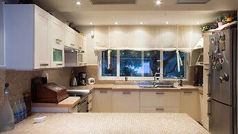 Sapphire Mansion