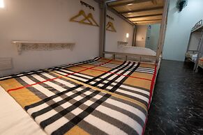 OSS Backpackers Hostel