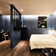 Hotel Wanted
