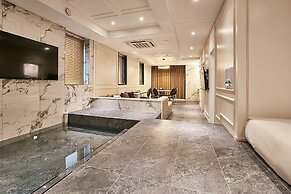 Hotel Wanted