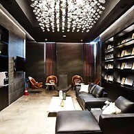 Hotel Wanted