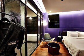 Hotel Wanted