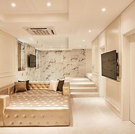 Hotel Wanted