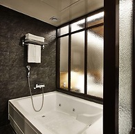 Hotel Wanted