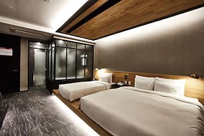 Hotel Wanted