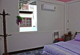 Home Base Hostel - Adults Only