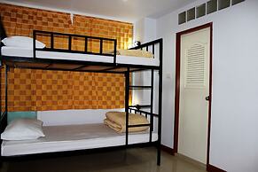 Home Base Hostel - Adults Only