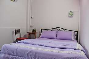 Home Base Hostel - Adults Only