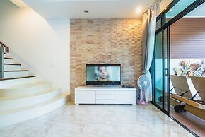 AP West by Lofty