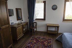 Alesta Hotel