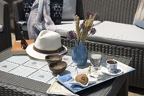 Alesta Hotel