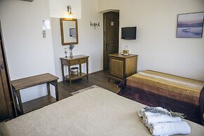 Alesta Hotel