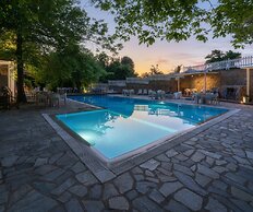 Gefyri Hotel