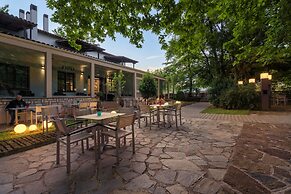 Gefyri Hotel