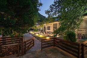Gefyri Hotel
