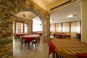 Lydia Hotel