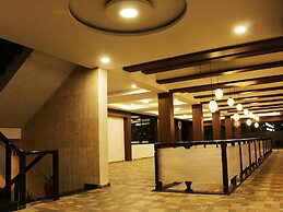 Hotel Ashray