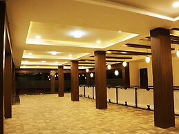Hotel Ashray