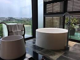 Aqua Star Villa
