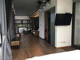Aqua Star Villa