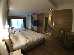 Aqua Star Villa