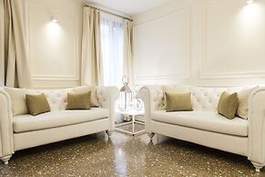San Marco Suite 755
