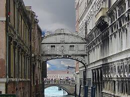 San Marco Suite 755