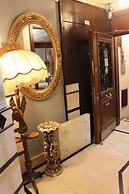 Full House Boutique Otel
