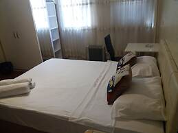 Full House Boutique Otel