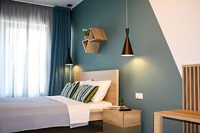 Dynasta Central Suites