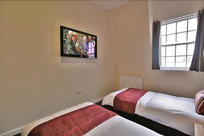 Central Hotel Gloucester by Roomsbooked