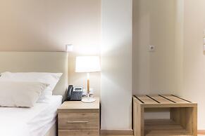 Hotel @ Syngrou Fix