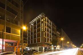 Hotel @ Syngrou Fix