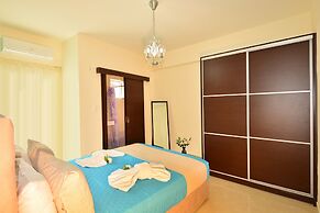 Luxury Suites in Stavromenos