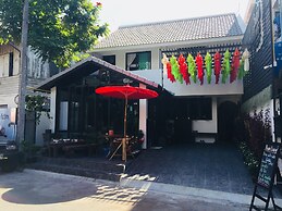 Baan Lung Poshtel - Hostel