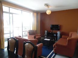 Samra Court