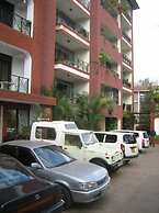 Samra Court