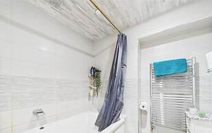 Central Serviced Apartments