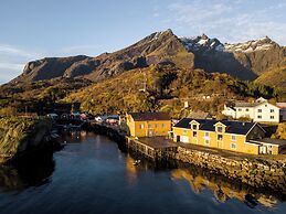 Nusfjord Village & Resort