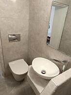 Marcos Rooms