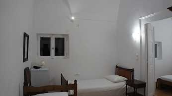 Marcos Rooms