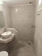 Marcos Rooms