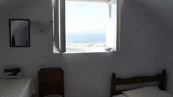 Marcos Rooms