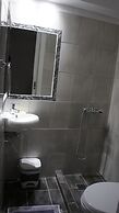Marcos Rooms